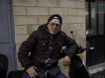 Il 70enne bidello in pensione Giorgio nato e sempre vissuto in via De Crescenzio
